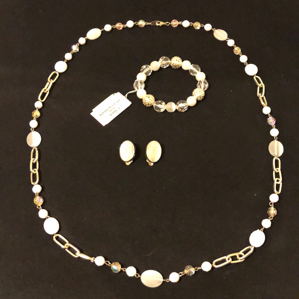 Beaded Necklace, Bracelet And Clip Earrings Set